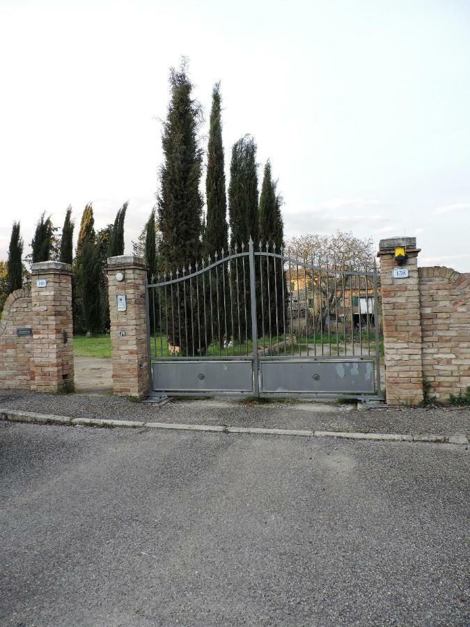 L'Aia Di Argia Pension Ponte a Tressa Buitenkant foto
